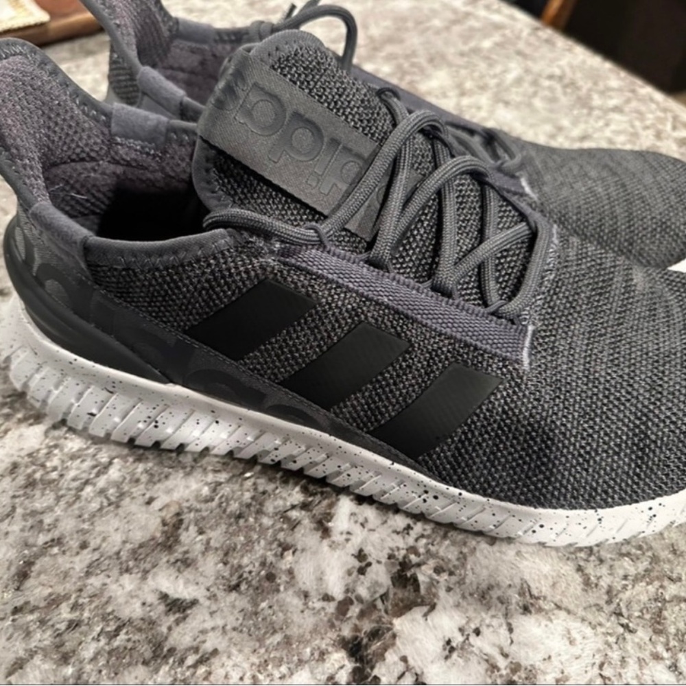 Adidas Kaptir